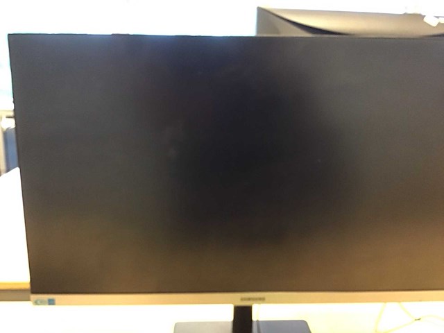 Monitor en laptop - afbeelding 5 van  5