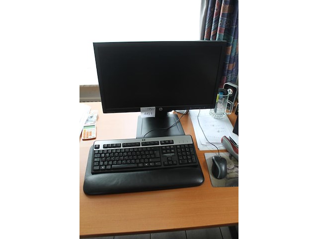 Monitor hp 23 inch met toetsenbord en muis. - afbeelding 2 van  2