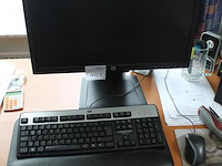 Monitor hp 23 inch met toetsenbord en muis. - afbeelding 2 van  2