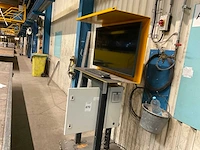 Monitor in verrijdbaar frame