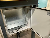 Monitor in verrijdbaar frame - afbeelding 4 van  5