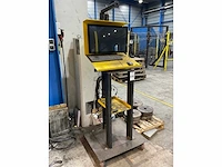 Monitor in verrijdbaar frame - afbeelding 3 van  5