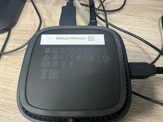 Monitor met dockingstation (12x) - afbeelding 5 van  11