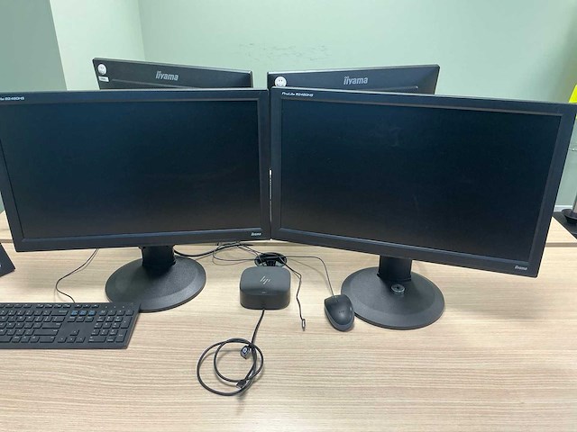 Monitor met dockingstation (12x) - afbeelding 11 van  11