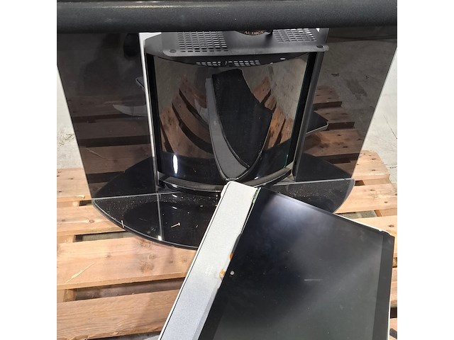 Monitor op standaard en 1x monitor (defect), panasonic, tx-48cx400e - afbeelding 4 van  11