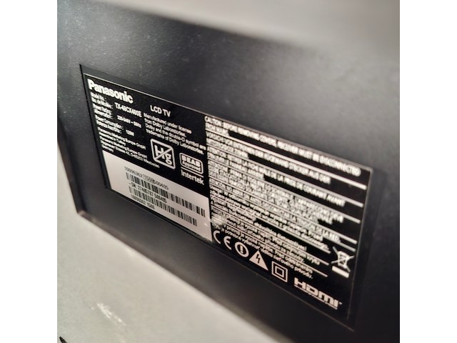 Monitor op standaard en 1x monitor (defect), panasonic, tx-48cx400e - afbeelding 11 van  11