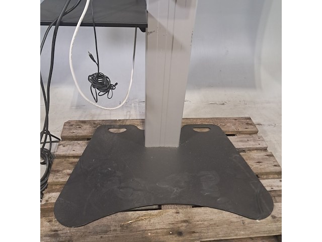 Monitor op standaard, i3touch, v7004 t10 v-sense - afbeelding 3 van  13