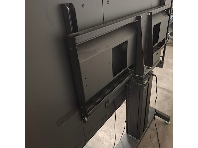 Monitor op standaard, microsoft, 1596 - afbeelding 8 van  11