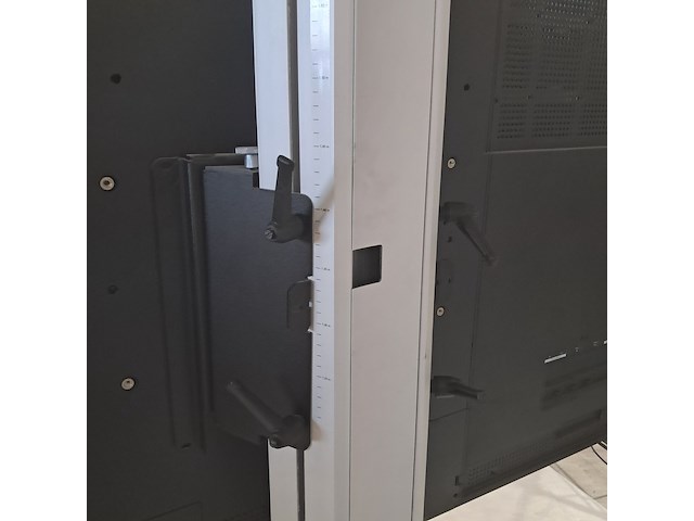 Monitor op standaard, sharp, pn-r703 - afbeelding 6 van  9