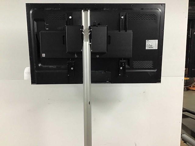 Monitor op standaard - afbeelding 2 van  3