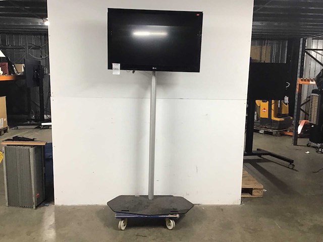 Monitor op standaard - afbeelding 1 van  3