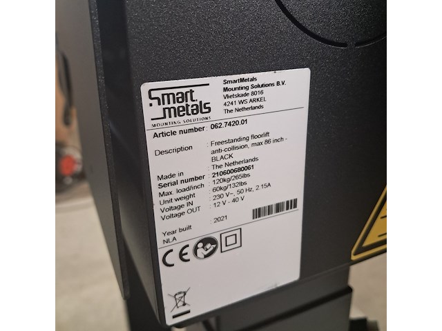 Monitor op standaard - afbeelding 4 van  10