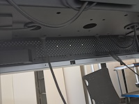 Monitor op standaard - afbeelding 10 van  10