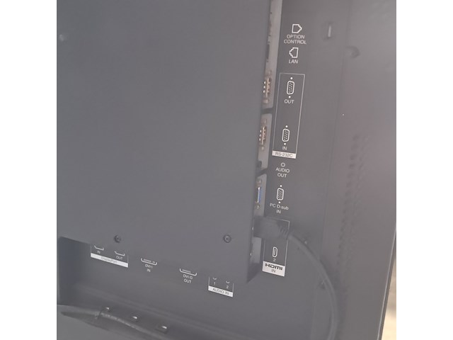 Monitor op stander, sharp, pn-r703 - afbeelding 9 van  10