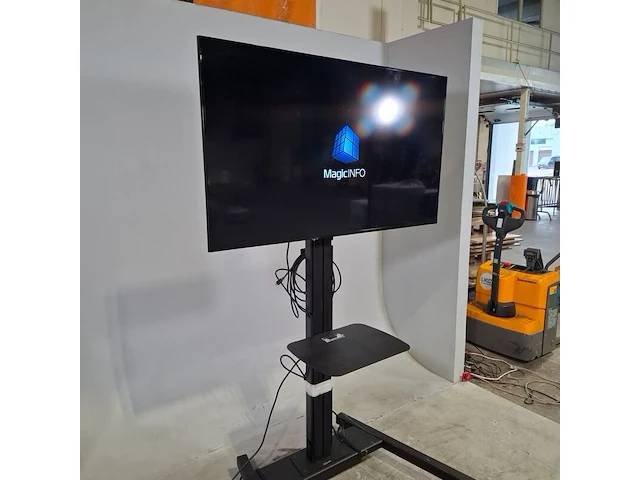 Monitor op verrijdbare standaard, samsung, lh55dce, 2016 - afbeelding 5 van  12