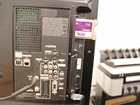 Monitor panasonic 32 inch. - afbeelding 3 van  4