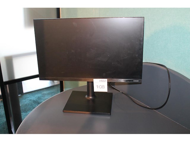 Monitor samsung lf 24t450fqrxen 24 inch. - afbeelding 1 van  2