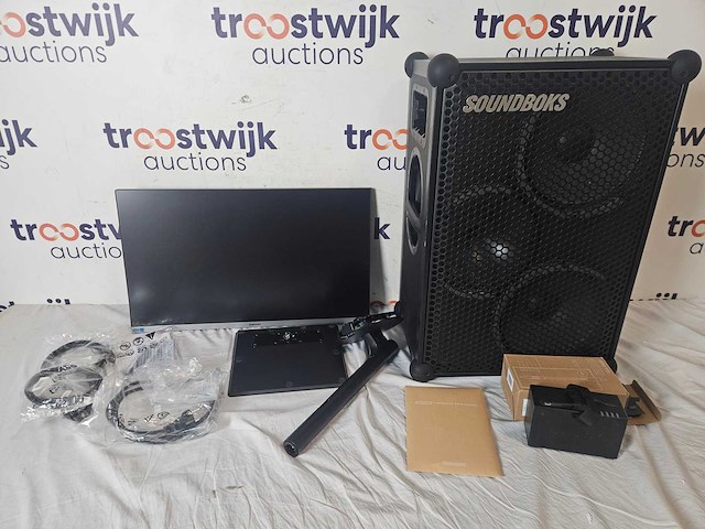 Monitor samsung s27r652fdu - 27 + soundsboks gen 3 bluetooth speaker - afbeelding 1 van  3