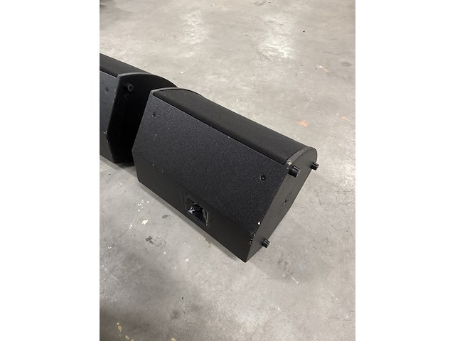 Monitor set in flightcase - afbeelding 16 van  25