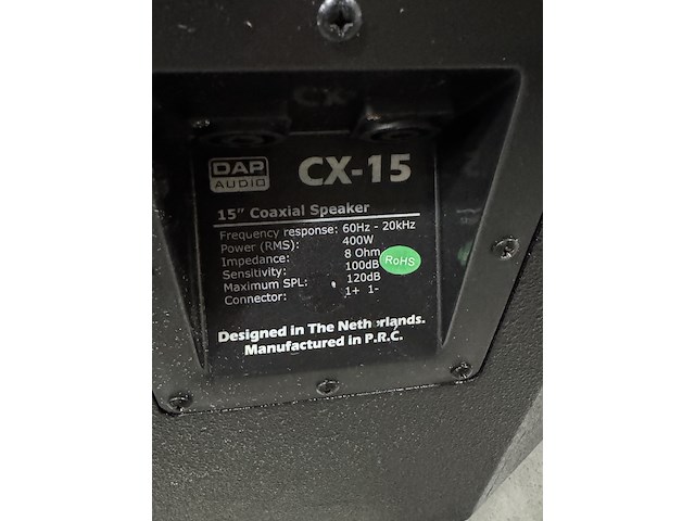 Monitor set in flightcase - afbeelding 18 van  25