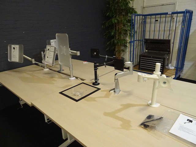 Monitorarm (7x) - afbeelding 1 van  4