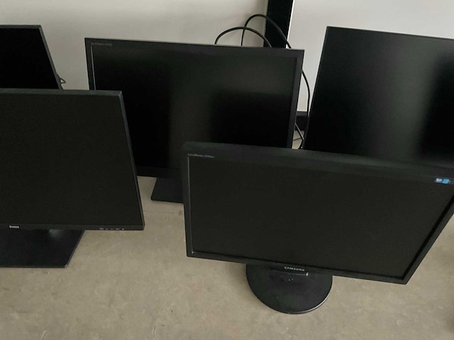 Monitoren en ict toebehoren - afbeelding 3 van  5