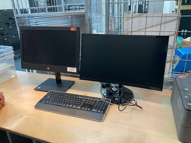 Monitoren en toetsenbord - afbeelding 1 van  4