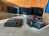 Monitoren, printer en toetsenborden