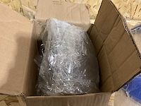 Monnikskappen en gelaatsschermen - afbeelding 6 van  6