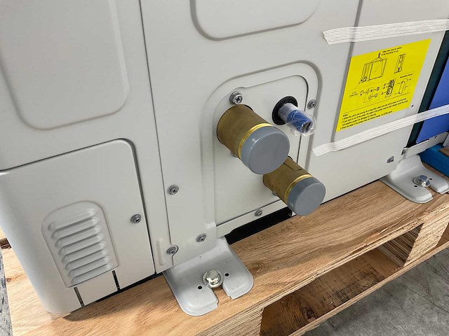 Monoblock awhp 16tr warmtepomp 16kw - afbeelding 6 van  9