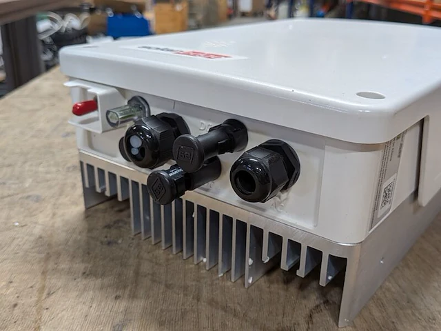 Monofasige fotovoltaïsche omvormer, solaredge, se2000m-rwk01nnn4 - afbeelding 3 van  5