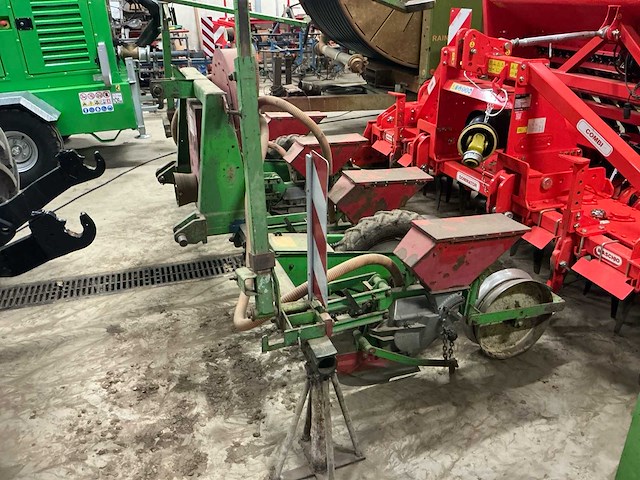 Monosem - monoair 4-rij precisiezaaimachine - afbeelding 12 van  16