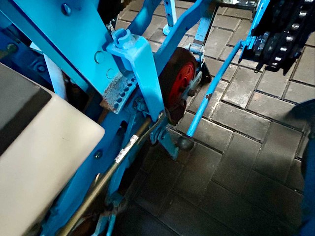 Monosem bietenzaaier meka2000 zaaimachine - afbeelding 3 van  25