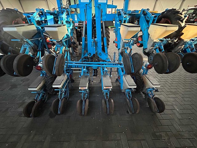 Monosem bietenzaaier meka2000 zaaimachine - afbeelding 20 van  25