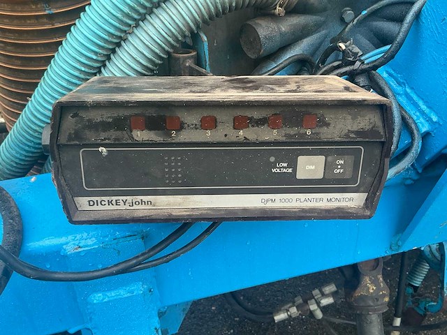 Monosem ng plus 6r gedragen maiszaaimachine - afbeelding 6 van  28