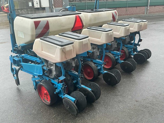 Monosem ng plus 6r gedragen maiszaaimachine - afbeelding 12 van  28