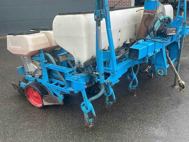 Monosem ng plus 6r gedragen maiszaaimachine - afbeelding 27 van  28