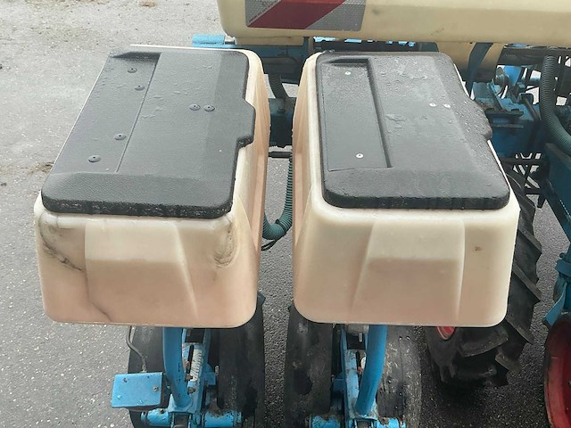 Monosem ng plus 6r gedragen maiszaaimachine - afbeelding 26 van  28