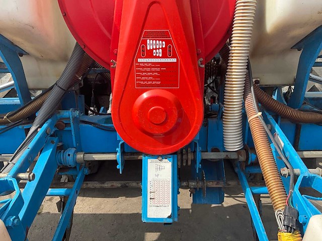 Monosem pnu zaaimachine 6 rijer - afbeelding 8 van  24