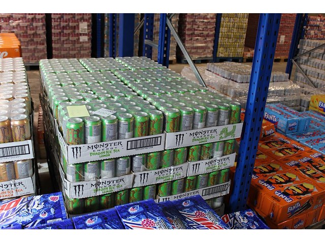 Monster energy dragon ice tea lemon 1080 blikken tht 2-2027 bod is inclusief 162,00 euro statiegeldwaarde - afbeelding 1 van  2