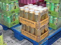 Monster energy golden pineapple 24 blikken tht 6-2027. bod is inclusief 3,60 euro statiegeldwaarde - afbeelding 1 van  2