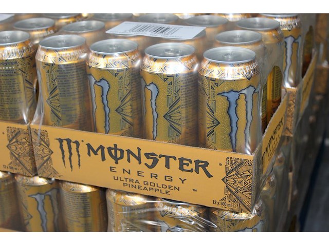 Monster energy golden pineapple 792 blikken tht 6-2027. bod is inclusief 118,80 euro statiegeldwaarde - afbeelding 2 van  2
