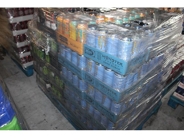 Monster energy in diverse smaken waaronder water melon, tea&lemonade en nitro in 75 packs a 12 blikken tota... - afbeelding 2 van  3