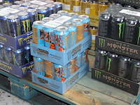 Monster energy mango loco 24 blikken tht 4-2027. bod is inclusief 3,60 euro statiegeldwaarde - afbeelding 1 van  2