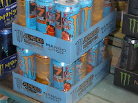 Monster energy mango loco 24 blikken tht 4-2027. bod is inclusief 3,60 euro statiegeldwaarde - afbeelding 2 van  2