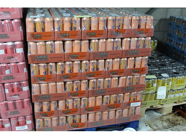 Monster energy monarch 1368 blikken tht 3-2027. bod is inclusief 205,20 euro statiegeldwaarde - afbeelding 1 van  2