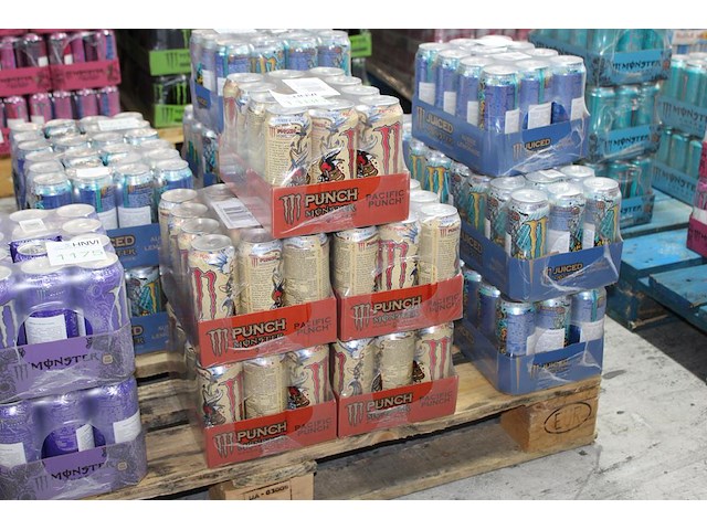 Monster energy pacific punch 60 blikken tht 4-2027. bod is inclusief 9 euro statiegeldwaarde - afbeelding 1 van  2