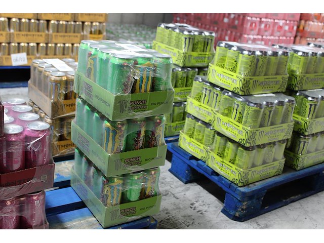 Monster energy rio punch 36 blikken tht 11-2026. bod is inclusief 5,40 euro statiegeldwaarde - afbeelding 1 van  2