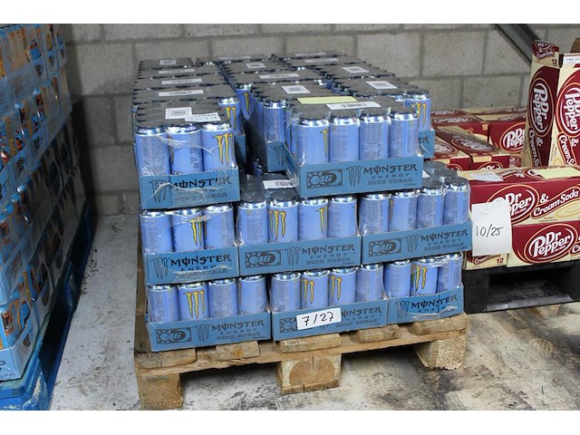 Monster energy rossi 528 blikken tht 7-2027. bod is inclusief 79,20 euro statiegeldwaarde - afbeelding 1 van  2