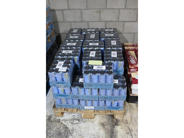 Monster energy rossi 528 blikken tht 7-2027. bod is inclusief 79,20 euro statiegeldwaarde - afbeelding 2 van  2